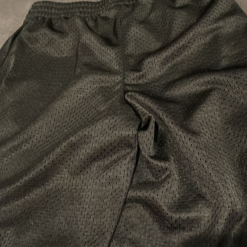 Boys Shorts Set of 5. Excellent condition some never worn. Sz. 6-7 - Picture 7 of 16